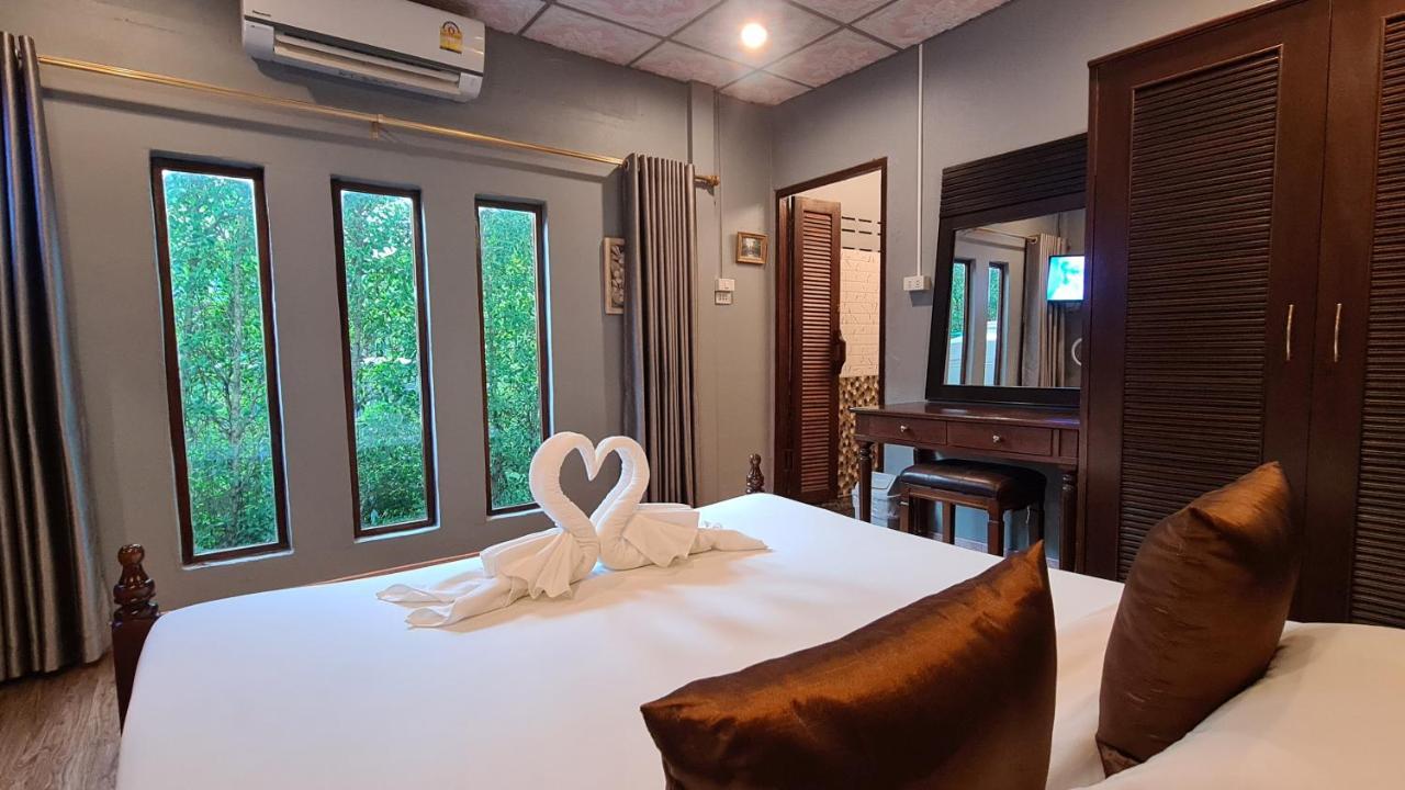 Amantra Homestay & Village Surat Thani Exterior foto